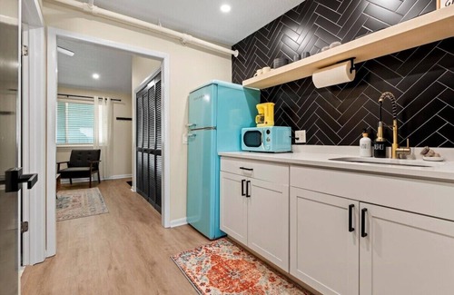 Atlantic Beach Apartamento | 1 Block from AB Town Center: The Coquina House 4