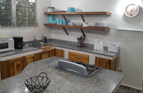 Playa Coronado Casa | 1 BLOCK FROM THE BEACH CORONADO, PANAMA! COZY INEXPENSIVE RENTAL