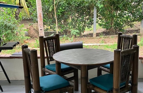 Playa Coronado Casa | 1 BLOCK FROM THE BEACH CORONADO, PANAMA! COZY INEXPENSIVE RENTAL