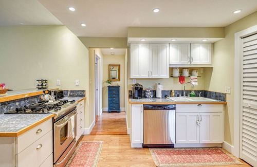 Crescent City Casa | 1 Block to Crescent Lake: Charming Home w/Porch!