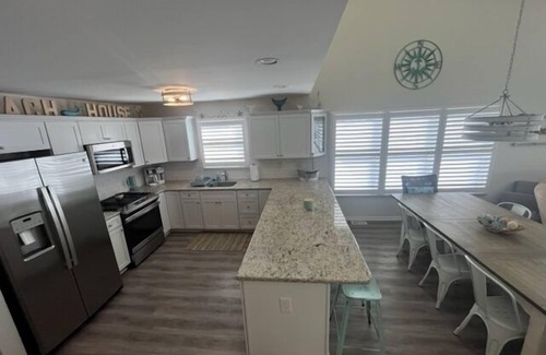 Sea Isle City Casa | 1 Block to Guarded Beach and Promenade