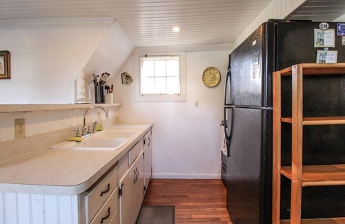 Cape May Casa | 1 Block to Washington Street Mall. Pet Friendly.