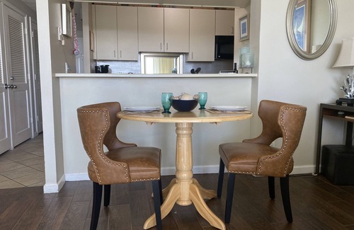 Galveston Condominio | GALVESTONIAN Tropical Island Getaway # 107 - Gire a la derecha en Galveston East Beac