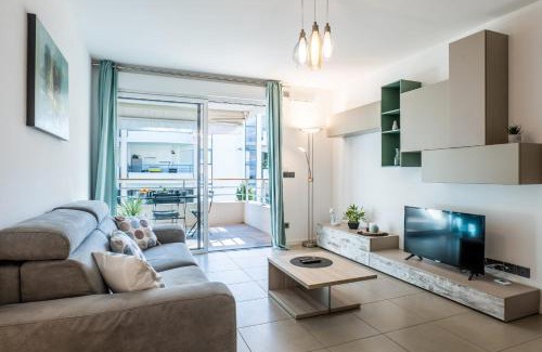 Pointe Croisette Apartamento | 1-Br apartment in Palm Beach swimming pool