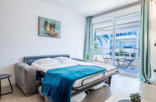 Pointe Croisette Apartamento | 1-Br apartment in Palm Beach swimming pool
