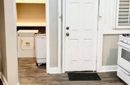 Parkview/Woodbrook Apartamento | 1 BR apt, FREE WIFI & laundry, Baltimore Druid Hill Pk, Mondawmin Mall & Metro