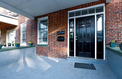 Parkview/Woodbrook Apartamento | 1 BR apt, FREE WIFI & laundry, Baltimore Druid Hill Pk, Mondawmin Mall & Metro