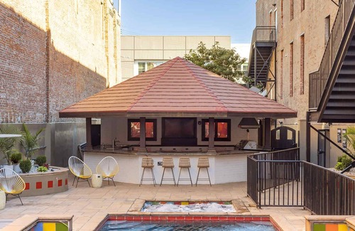 South Main Historic District Apartamento | 1-BR Apt in Boutique Hotel Downtown