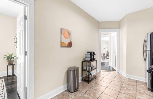 Brush Park Apartamento | 1 BR Apt w Fireplace & Office Prime Location