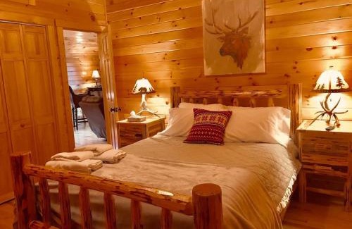 Banner Elk Casa | 1 BR Cabin at Lodges at Eagles Nest - Gated Community