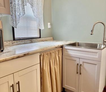 Woodbine Chalet De Esquí | 1 BR Corbin Cottage - Corbin Arena - Laurel Lake