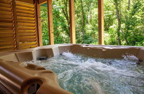 Equality Cabina | 1 BR Hot Tub Cabin- Closest Cabins to Garden of the Gods-Shawnee National Forest