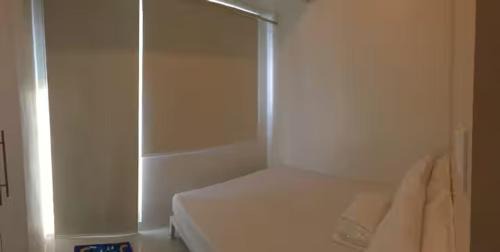 Bel-Air Apartamento | 1 BR Makati Condo WIFI Netflix Pool Balcony