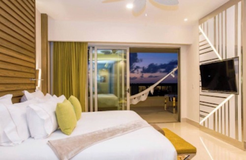 Punta Sam Complejo | 1 BR Suite in Garza Blanca Resort Punta Sam, Beachfront, 2 BR also available