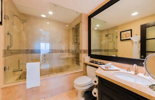 Conchas Chinas Complejo | 1 BR Suite in Luxury Garza Blanca Resort Puerto Vallarta with stunning views