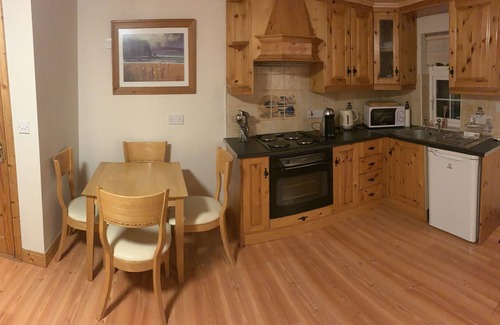 Kinnitty Casa | Casa adosada de 1 dormitorio en el corazón de Kinnitty Village