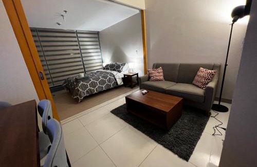 Bonifacio Global City Apartamento | 1 BR Uptown BGC across Uptown Mall