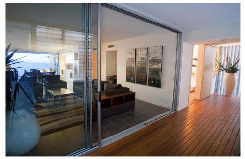 Nelly Bay Apartamento | 1 Bright Point Apartment 5201
