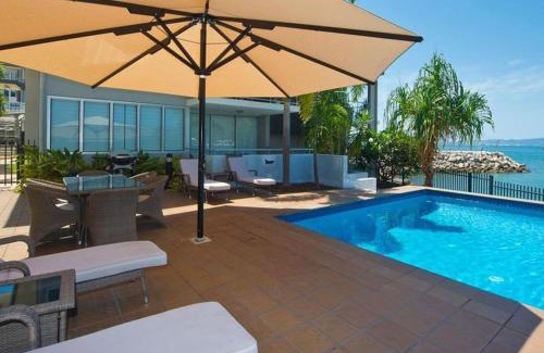 Nelly Bay Apartamento | 1 Bright Point Apartment 3303