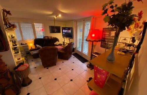 Auvernaux Casa | 1 Chambre chez l habitant, 1 à 4 pers, Park ext, TAXI VTC 6places disponibles