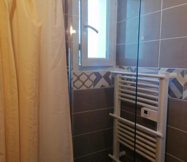 Quincy-Voisins Casa | 1 Chambre pour 2 personnes "Chez l'habitant" maison possède un petit chien