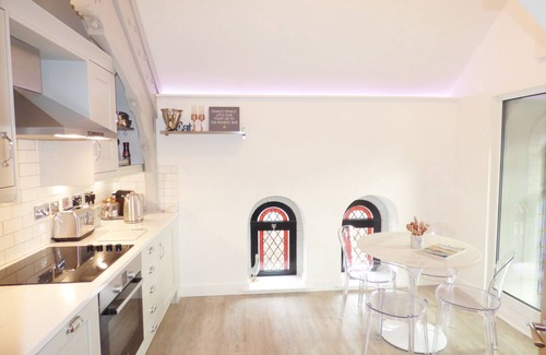 Chester Cabaña | 1 Chapel Place