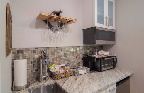 West Ashley Apartamento | ¡La ubicación lo es todo! ¡Cerca de donde quieras estar!