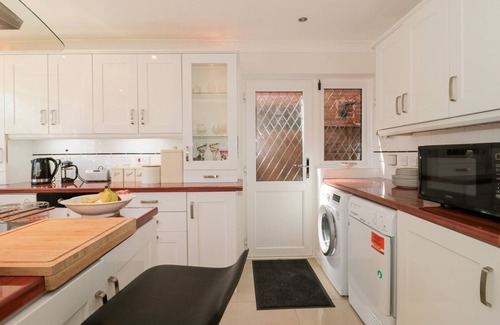 Poole Cabaña | 1 Charlotte Close