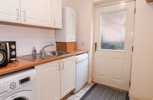 Beverley Casa | 1 COCKERILL FOLD, pet friendly, with a garden in Beverley