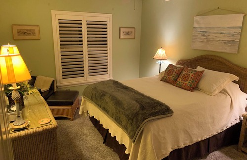 Briar Meadow Cama Y Desayuno | 1 Guest Bedroom in 3 Bedroom Primary Residence in The Villages, FL
