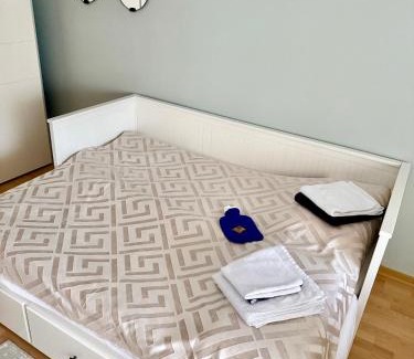 Wiesbaden Apartamento | 1-Helles Studio mit Kochzeile -WLAN,Terrasse & kostenfrei parken