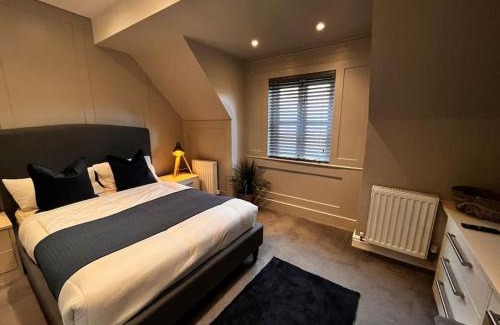 Witney Casa | 1 Holdan Mews, 1 bed house, free parking, central Witney