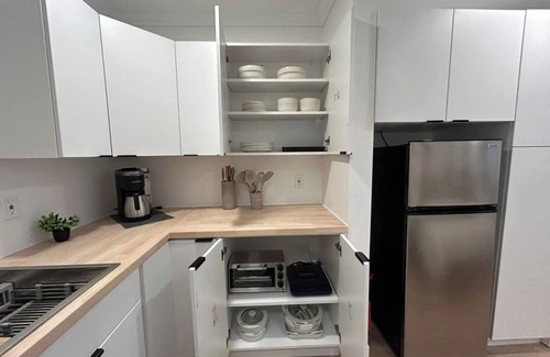 Andrews Apartamento | #1 Hygge Hus Hotel – King Suite -Connectable - with WiFi, AC in charming Andrews