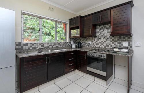 Illovo Beach Apartamento | #1 Illovo Views