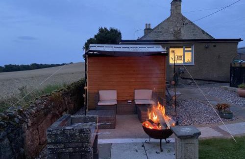 Bo'ness Casa | 1 Inveravon Cottage