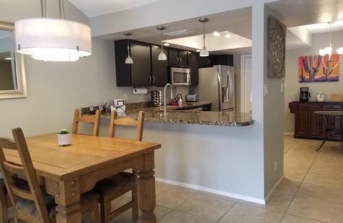 Sunridge Townhomes Casa | 1 level with garage, near downtown Gilbert & Chandler