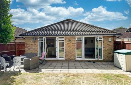 Dagenham Apartamento | 1 Luxury & Stylish Studio Flat