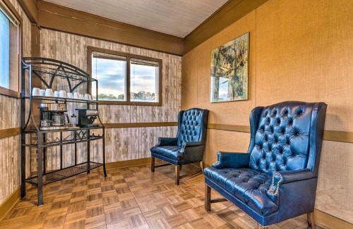 Hot Springs Casa | 1 Mi to Bathhouse Row Bright Hot Springs Home!