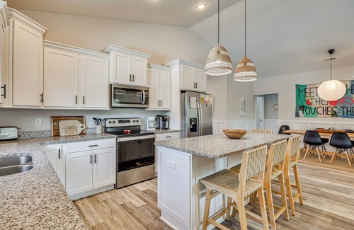 Tranquil Harbour Casa | < 1 Mi to Beach: Home w/Pool in Oak Island!
