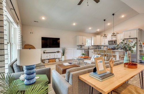 Tranquil Harbour Casa | < 1 Mi to Beach: Home w/Pool in Oak Island!