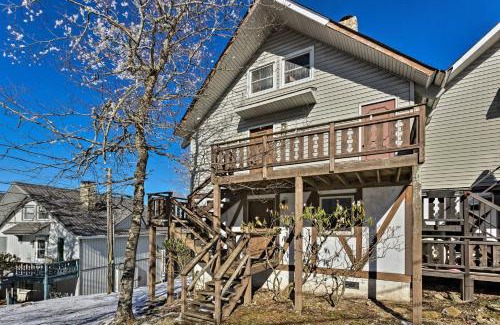 Beech Mountain Casa | 1 Mi to Beech Mtn Ski Resort Home with Large Yard