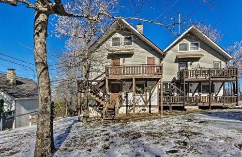 Beech Mountain Casa | 1 Mi to Beech Mtn Ski Resort Home with Large Yard