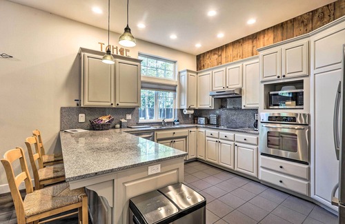 Comstock Acres Casa | 1 Mi to Commons Beach: Tahoe City Getaway!