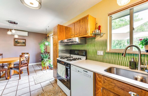 Baseline Sub Casa | < 1 Mi to CU Boulder: Home w/ Fenced Yard!