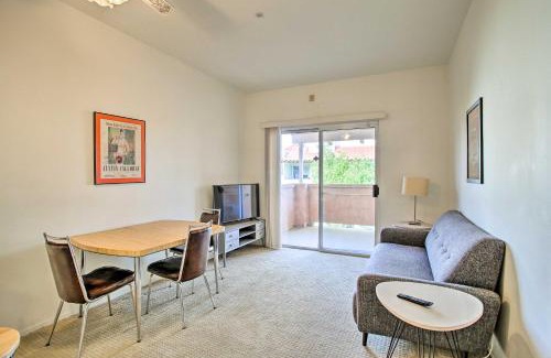 Cathedral City Apartamento | 1 Mi to Dtwn Cathedral City Condo with Balcony