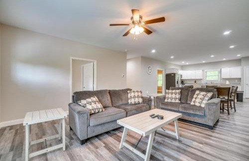 Crossville Casa | 1 Mi to Dtwn Crossville Spacious Home with Patio!