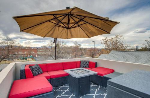 Lincoln Park Casa | 1 Mi to Dtwn Denver Sleek Duplex with Rooftop Deck!