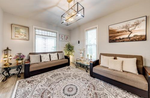 Elgin Casa | 1 Mi to Dtwn Elgin Dutch Colonial with Lovely Patio