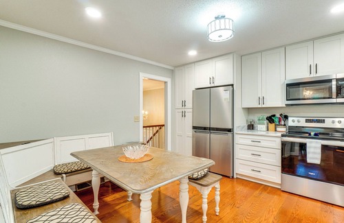 Clinton Casa | 1 Mi to Dtwn: Quiet Retreat w/Yard in Clinton