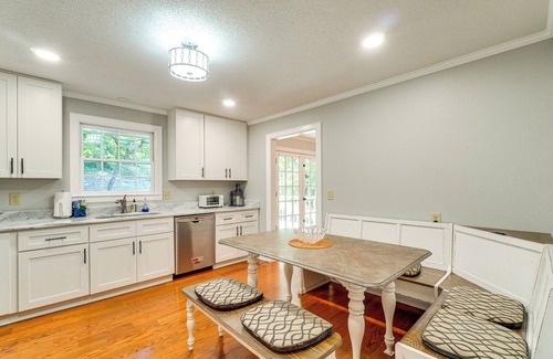 Clinton Casa | 1 Mi to Dtwn: Quiet Retreat w/Yard in Clinton